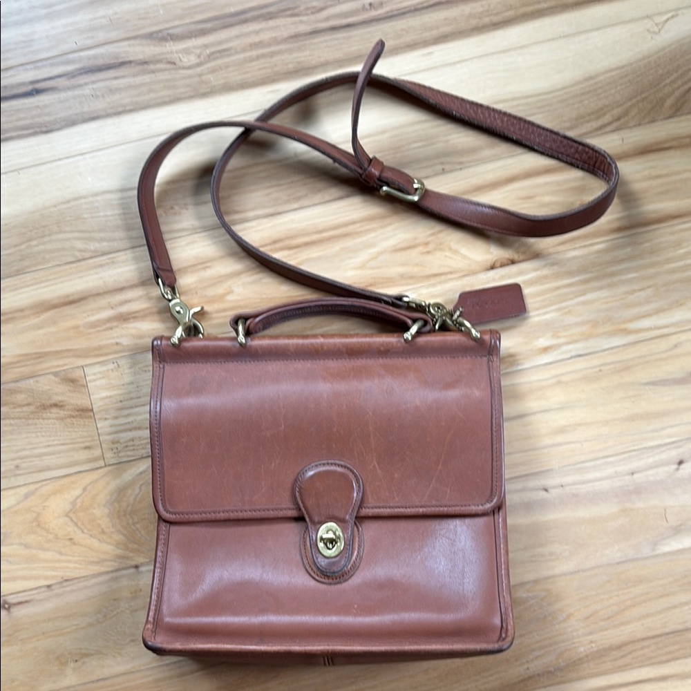 90s Coach Tan Leather shoulder bag